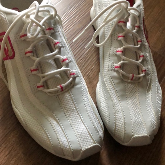 Guess shoes size 9 - Picture 4 of 6